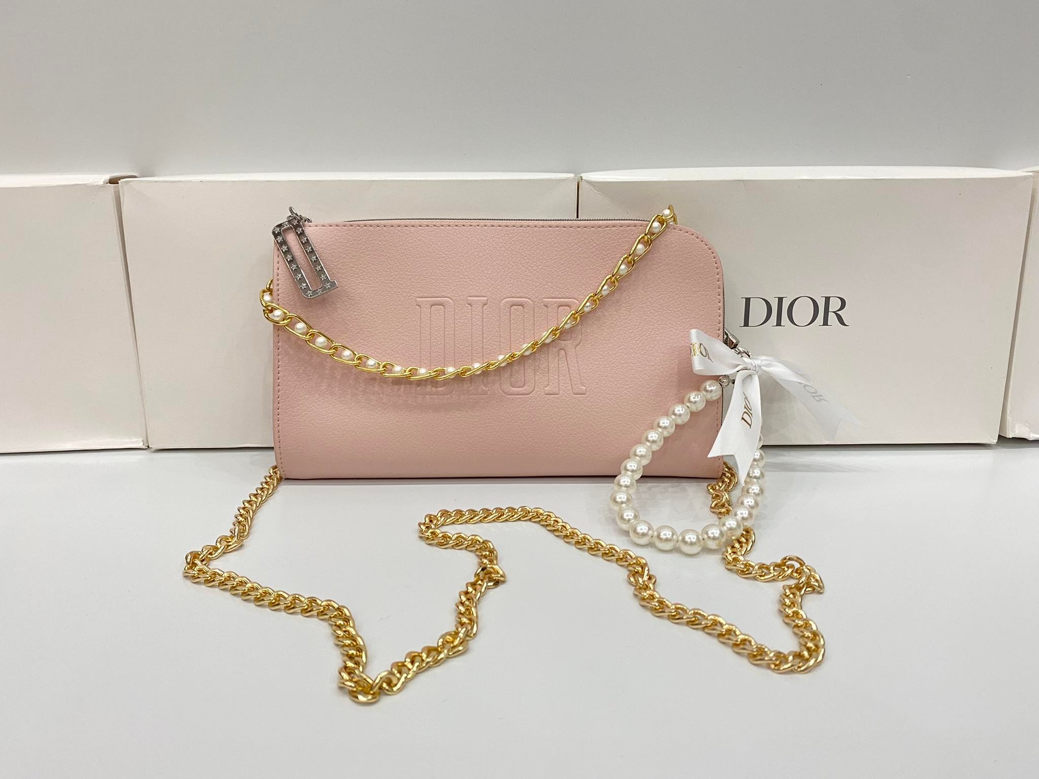 Túi Xách Nữ Christian Dior Diorama Grained Calfskin Croisiere WOC Black Leather Gostyle #43 Túi Xách Nữ Christian Dior Diorama Grained Calfskin Croisiere WOC Black Leather Gostyle